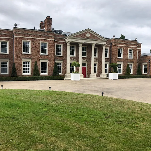 Mark Finch Garden & Grounds Maintenance - Gardeners - Slough - Berkshire