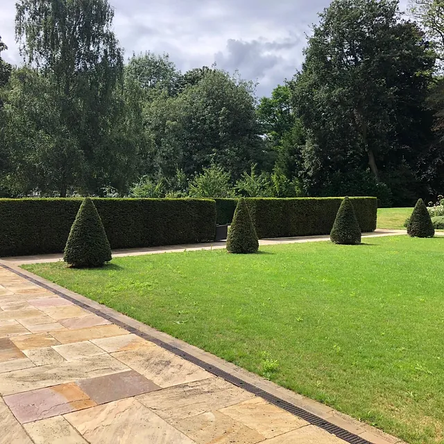 Mark Finch Garden & Grounds Maintenance - Gardeners - Slough - Berkshire